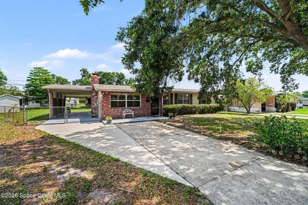 1218 VASSAR LANE