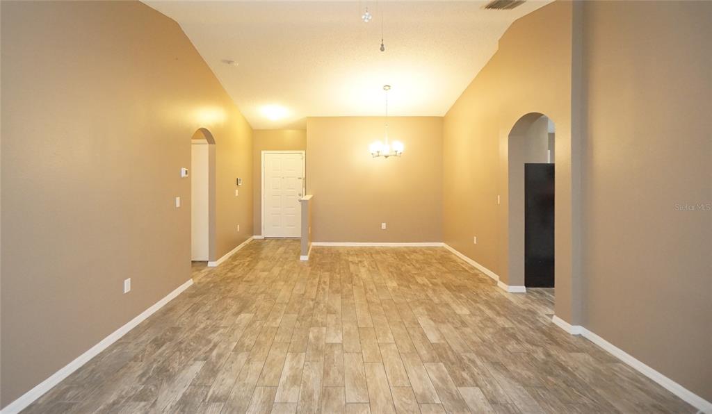 3106 PINE TOP DRIVE, VALRICO, FL — photo 3 of 23