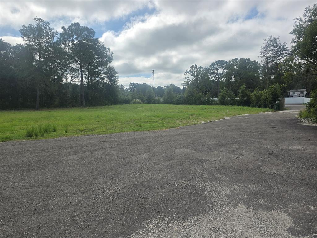 17047 HELEN K DRIVE, SPRING HILL, FL — photo 3 of 33