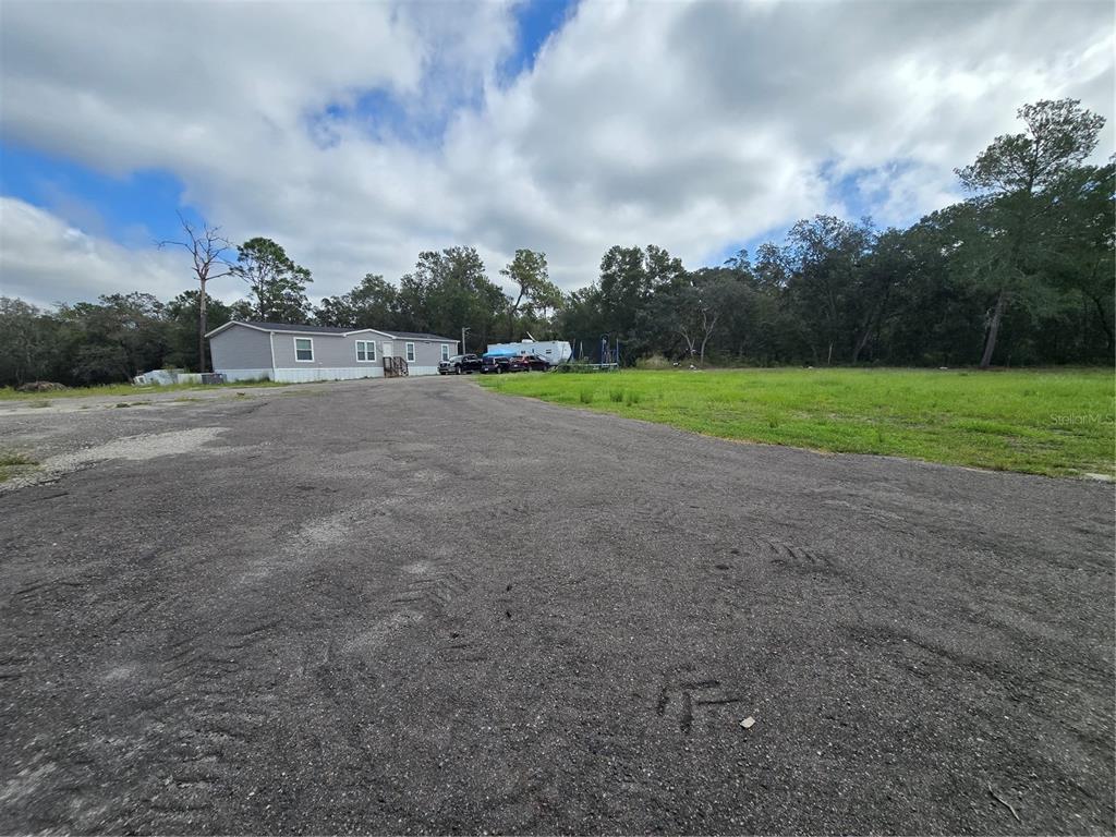 17047 HELEN K DRIVE, SPRING HILL, FL — photo 4 of 33