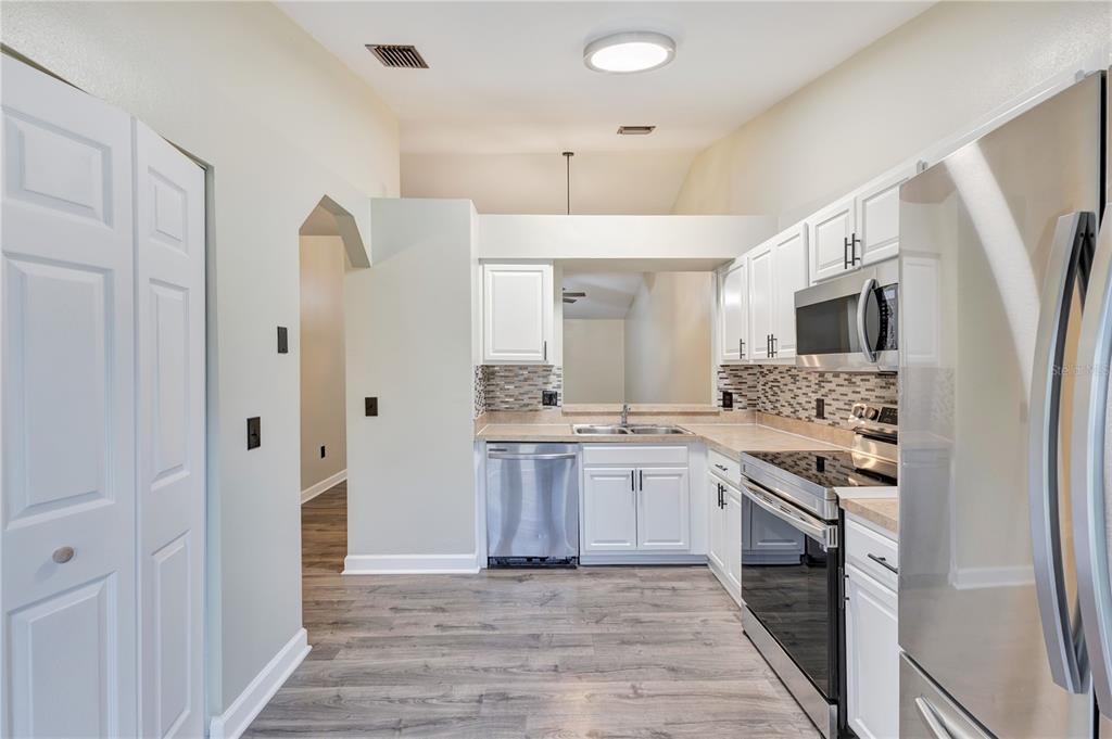 3231 VILLA WAY CIRCLE, ST CLOUD, FL — photo 3 of 20