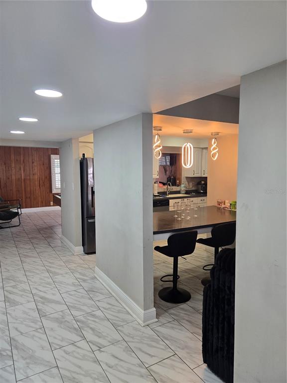 7710 W HANNA AVENUE, TAMPA, FL — photo 3 of 24