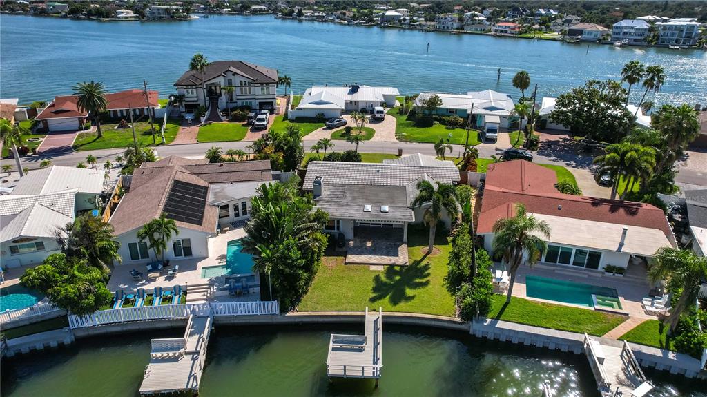 513 HARBOR DRIVE N, INDIAN ROCKS BEACH, FL — photo 5 of 30