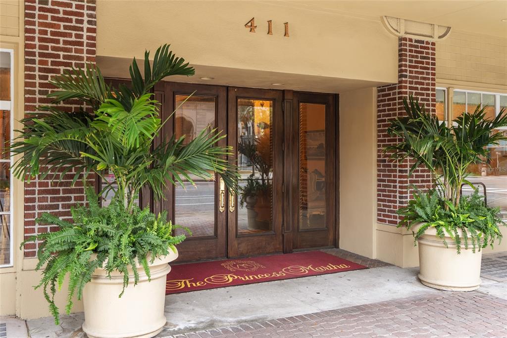 411 1ST AVENUE N UNIT 800, ST PETERSBURG, FL — photo 2 of 39