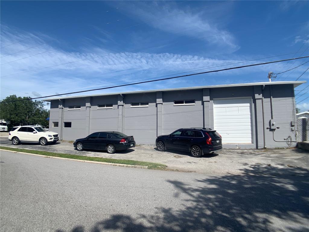 3199 22ND AVENUE N, ST PETERSBURG, FL — photo 3 of 20