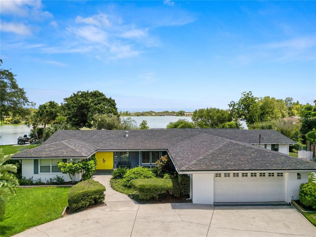 2118 LAKE BENTLEY COURT