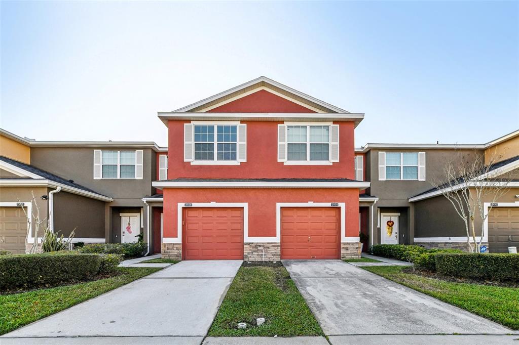 2938 RODRICK CIRCLE
