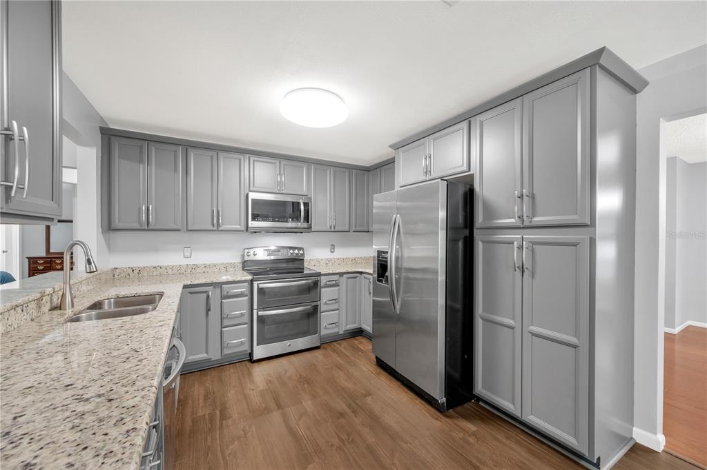 1418 SHELL FLOWER DRIVE, BRANDON, FL — photo 2 of 30