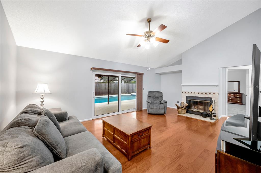 1418 SHELL FLOWER DRIVE, BRANDON, FL — photo 3 of 30