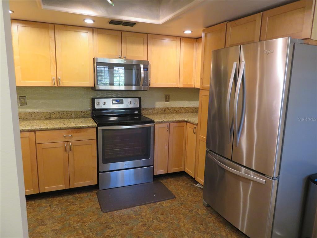 2661 SABAL SPRINGS CIRCLE UNIT 205, CLEARWATER, FL — photo 3 of 30