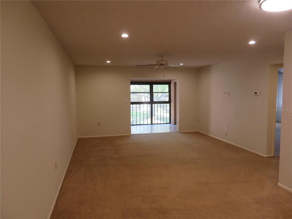 2661 SABAL SPRINGS CIRCLE UNIT 205, CLEARWATER, FL — photo 5 of 30