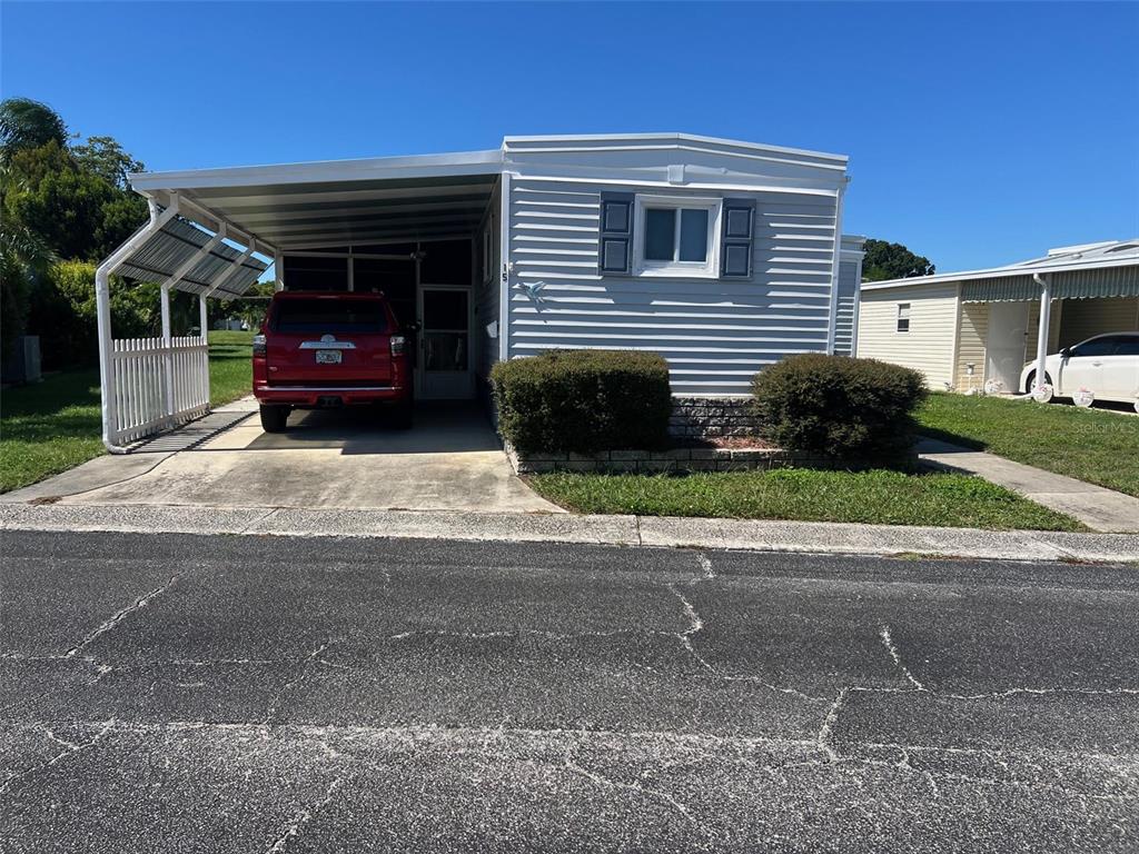 15 THATCH PALM STREET E, LARGO, FL — photo 2 of 29