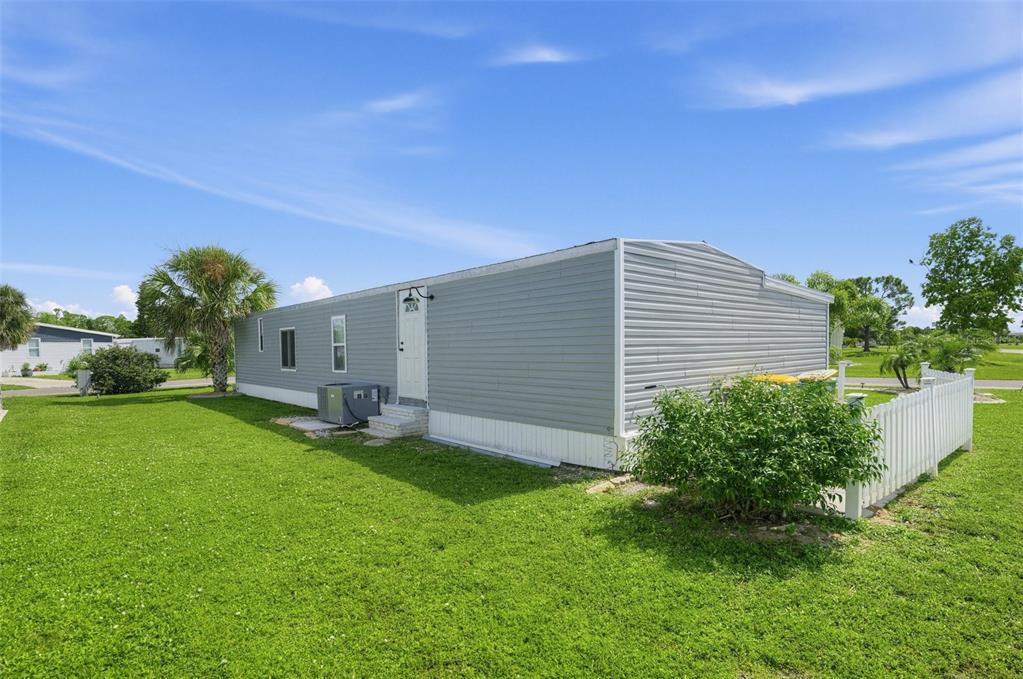 7578 SILAGE CIRCLE, PORT CHARLOTTE, FL — photo 3 of 30