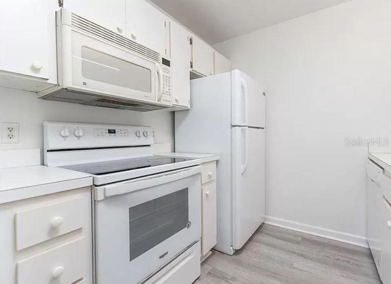 3800 SW 20TH AVENUE UNIT 311, GAINESVILLE, FL — photo 5 of 16