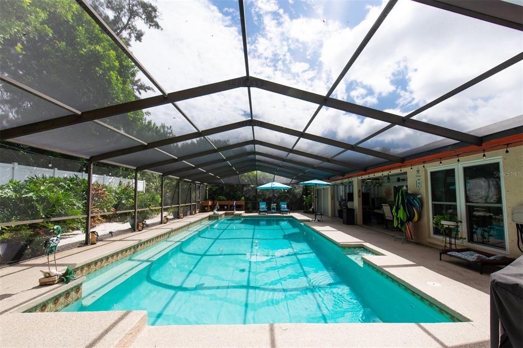 207 AMESBURY CIRCLE, SUN CITY CENTER, FL — photo 4 of 30
