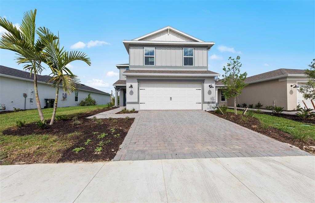 833 BALLEBY TRAIL