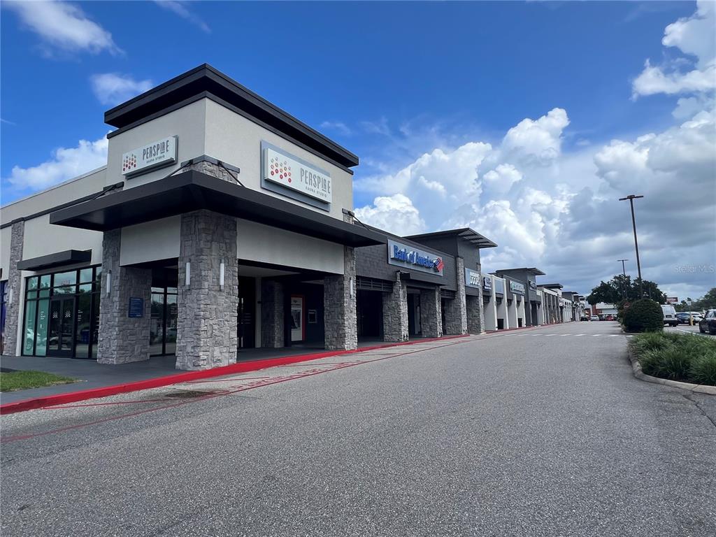 450 N LAKEMONT AVE, WINTER PARK, FL — photo 4 of 25