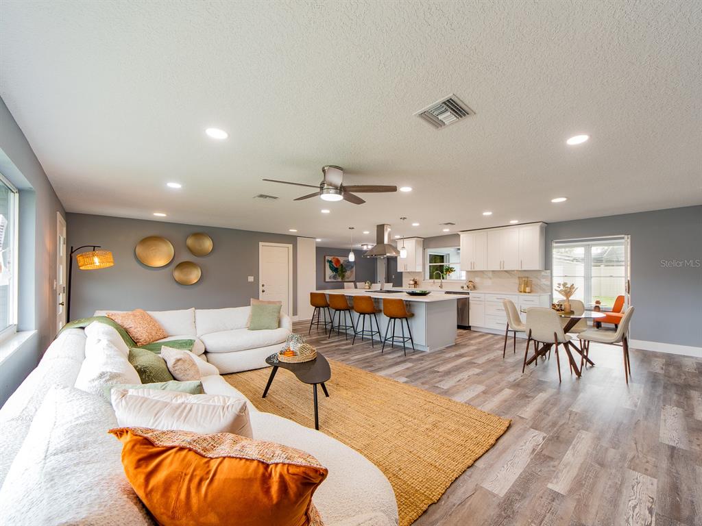 1825 YALE DRIVE, CLEARWATER, FL — photo 5 of 30