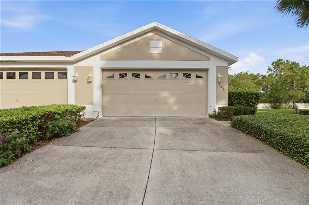 15042 Sterling RUN, SPRING HILL, FL — photo 3 of 47