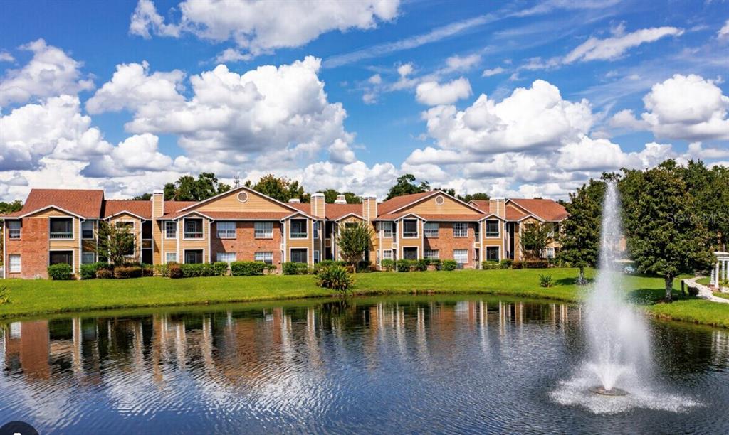 5501 ROSEBRIAR WAY UNIT 108