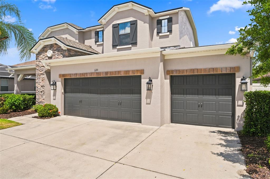 1120 MAZA PLACE