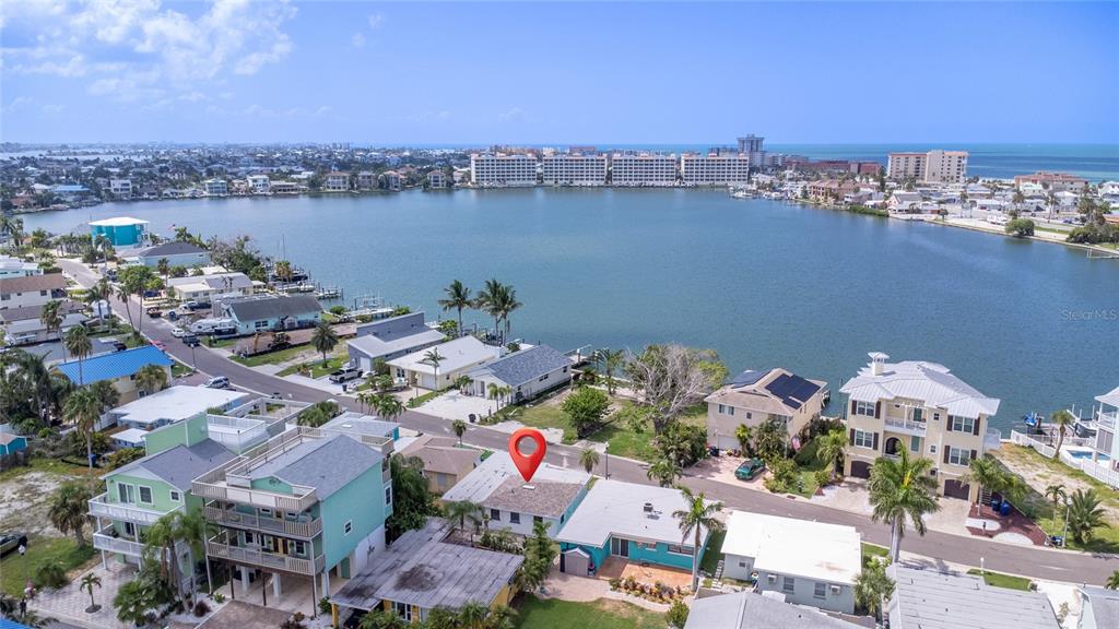 630 180TH AVENUE E, REDINGTON SHORES, FL — photo 5 of 22