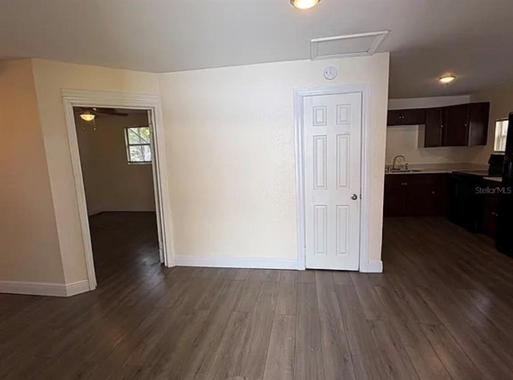905 E CRAWFORD STREET, TAMPA, FL — photo 2 of 9