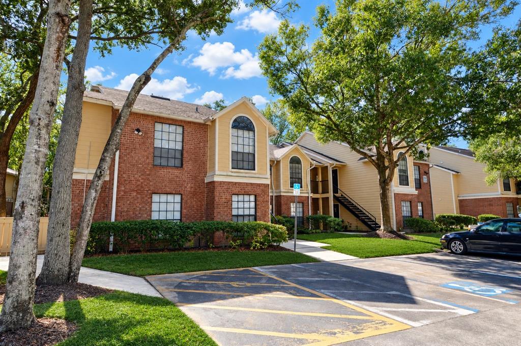8647 MALLARD RESERVE DRIVE UNIT 104, TAMPA, FL — photo 2 of 30