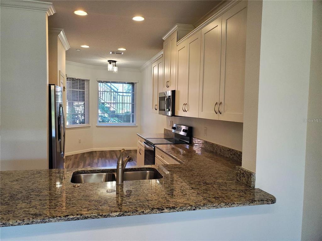 13816 MESSINA LOOP UNIT 102, BRADENTON, FL — photo 5 of 30