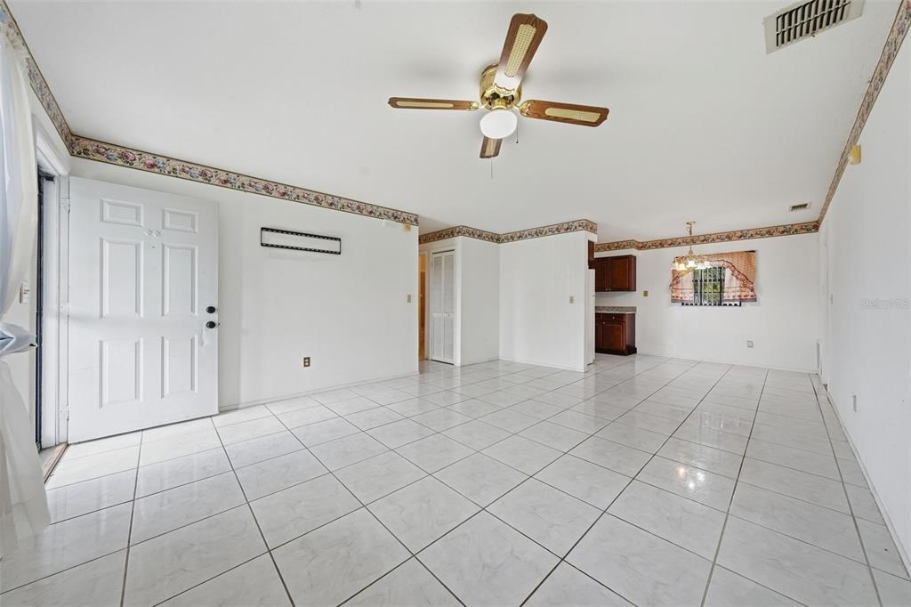 1069 MILDRED DIXON WAY, WINTER GARDEN, FL — photo 5 of 16