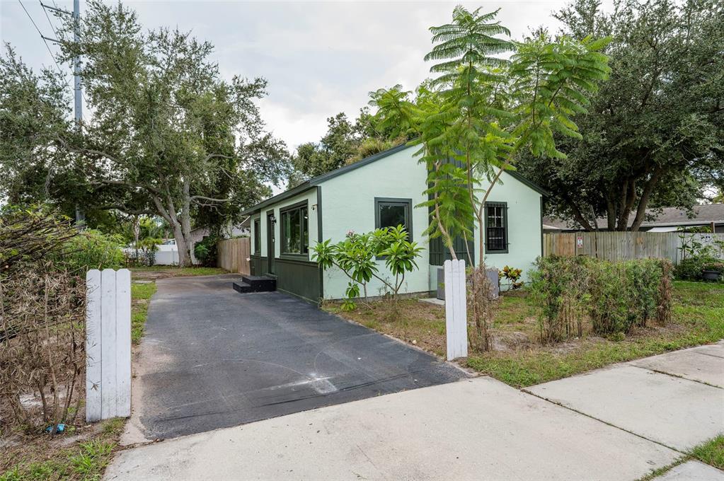 1700 TROTTER ROAD, LARGO, FL — photo 3 of 26