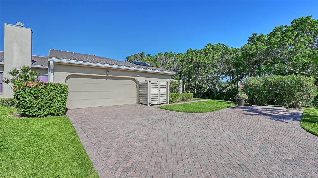 2245 HARBOURSIDE DRIVE UNIT 101, LONGBOAT KEY, FL — photo 2 of 63