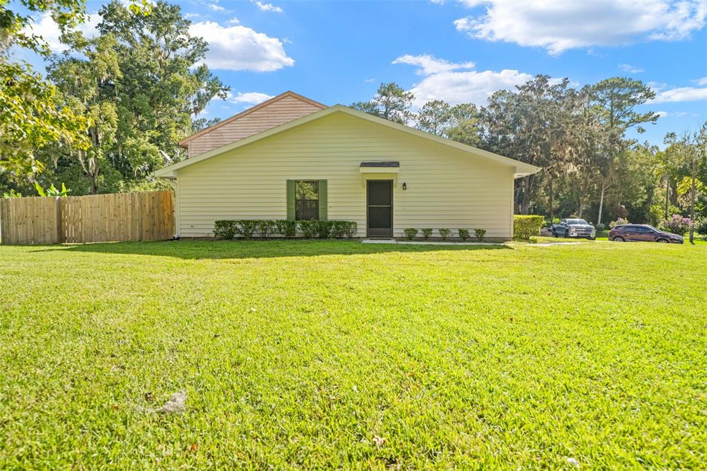 828 VILLAGE DRIVE, BROOKSVILLE, FL — photo 5 of 29