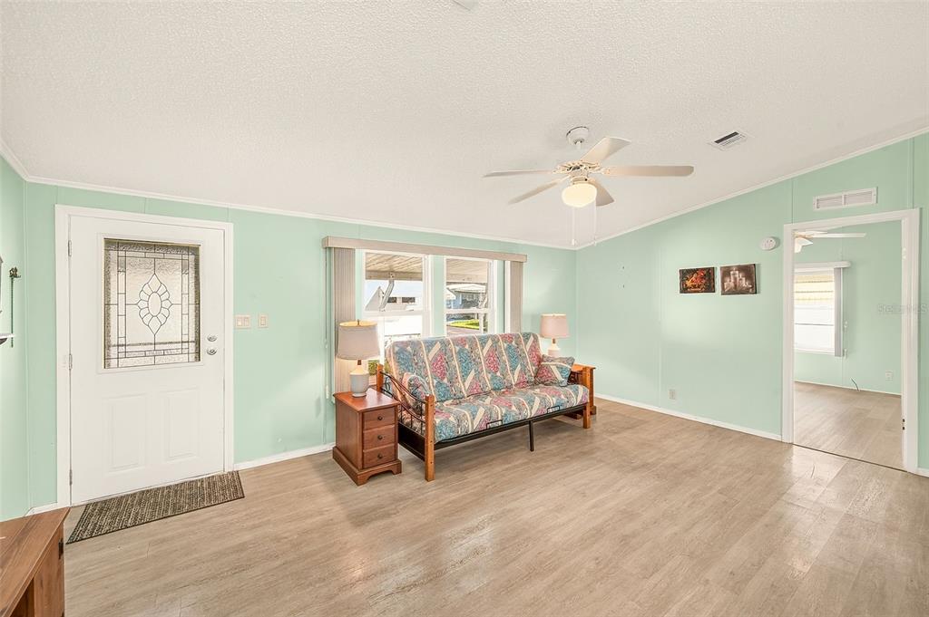980 7TH STREET NW UNIT 43, LARGO, FL — photo 3 of 30