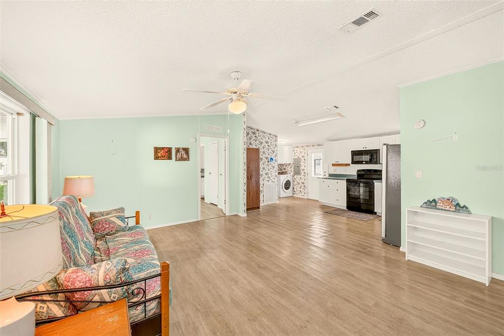 980 7TH STREET NW UNIT 43, LARGO, FL — photo 4 of 30