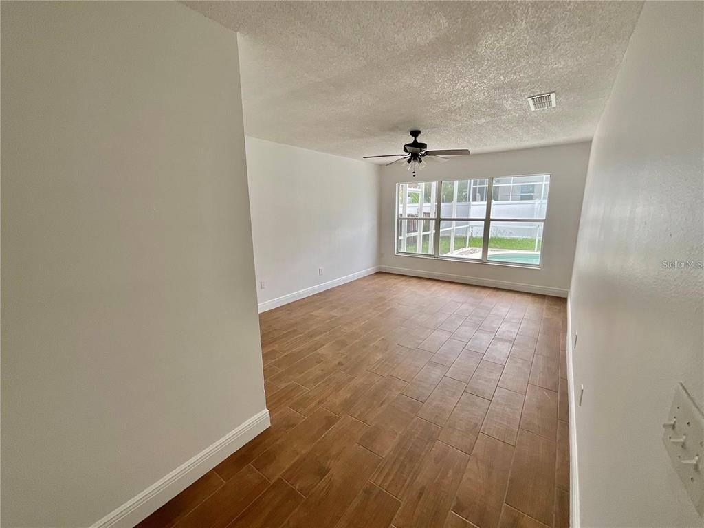 745 RIGGS CIRCLE, DAVENPORT, FL — photo 5 of 15