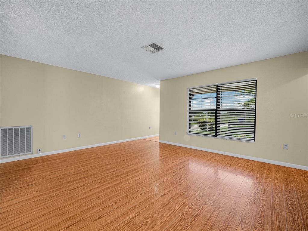 1205 KILLARNEY, SEBRING, FL — photo 4 of 28