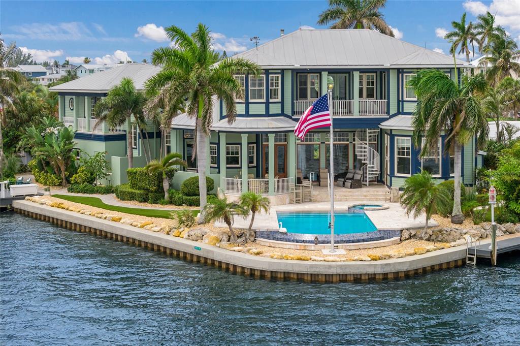 522 BAYVIEW DRIVE