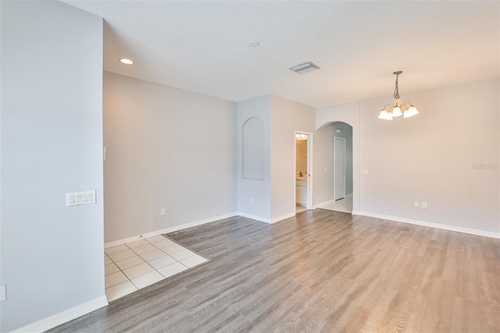 12950 KINGS CROSSING DRIVE, GIBSONTON, FL — photo 3 of 30