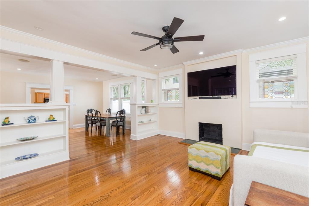 2912 W NEPTUNE STREET, TAMPA, FL — photo 5 of 28