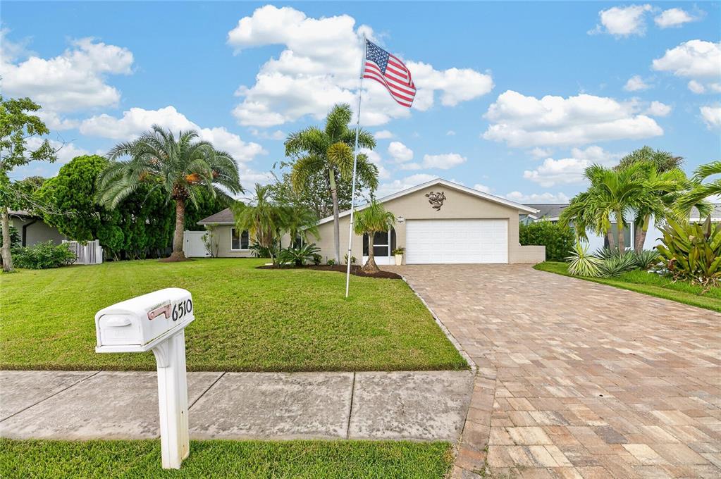 6510 SOLITAIRE PALM WAY, APOLLO BEACH, FL — photo 2 of 30