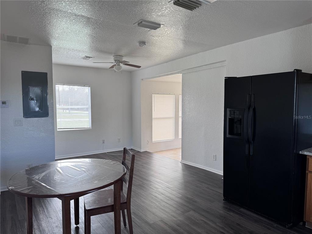 14330 DIVISION STREET, GROVELAND, FL — photo 3 of 17