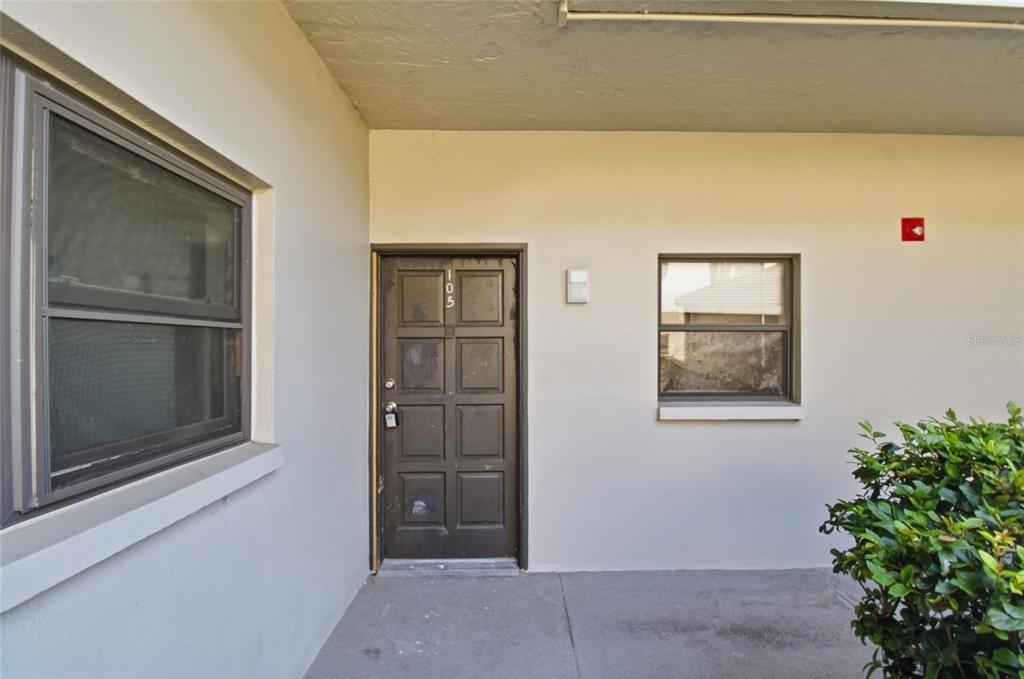 2650 COUNTRYSIDE BOULEVARD UNIT B105, CLEARWATER, FL — photo 4 of 21