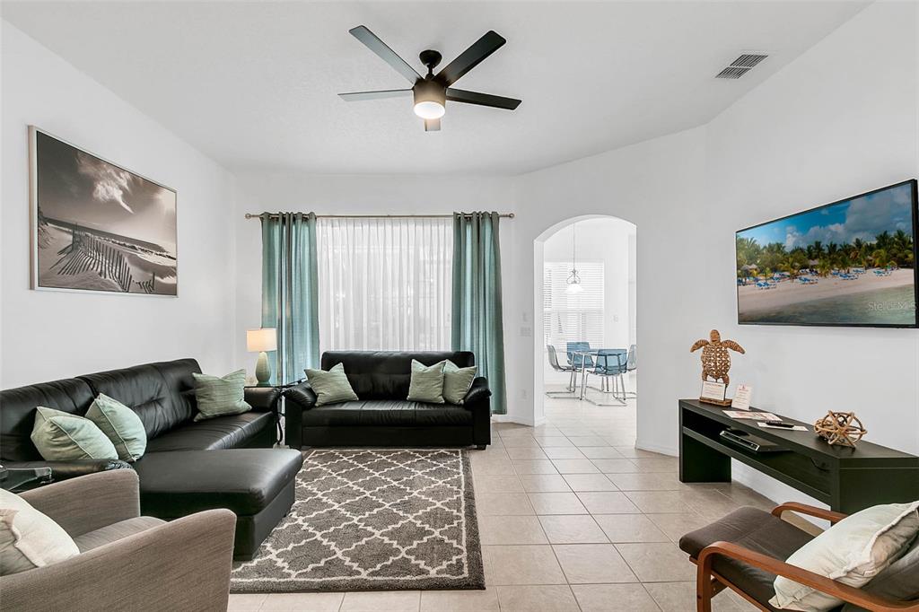 7403 VELLEUX STREET, KISSIMMEE, FL — photo 4 of 27