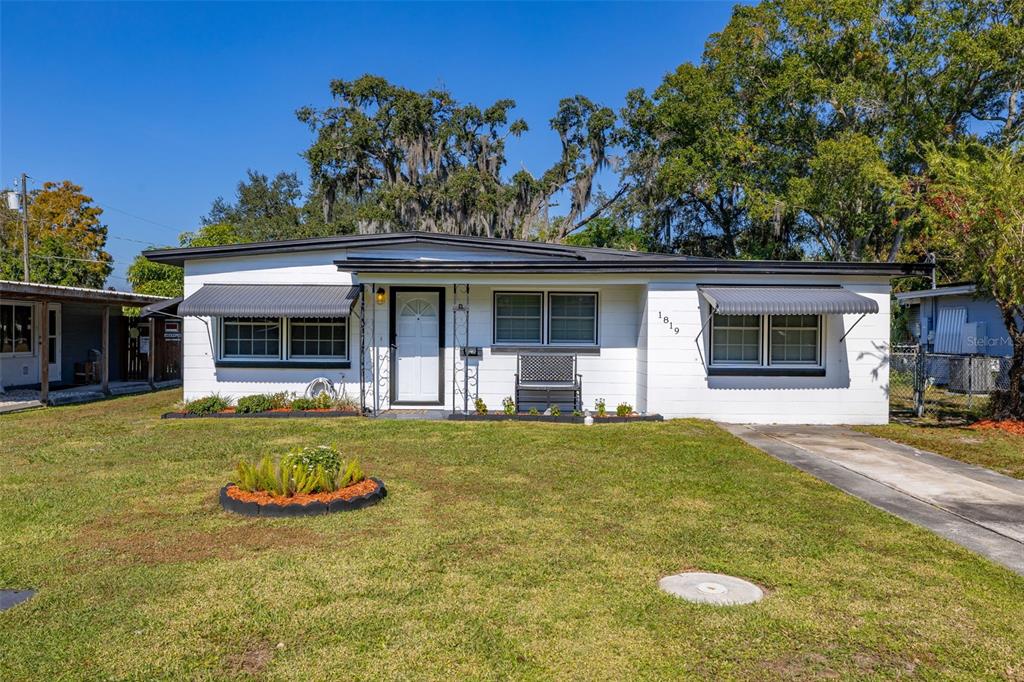 1819 VERONA STREET