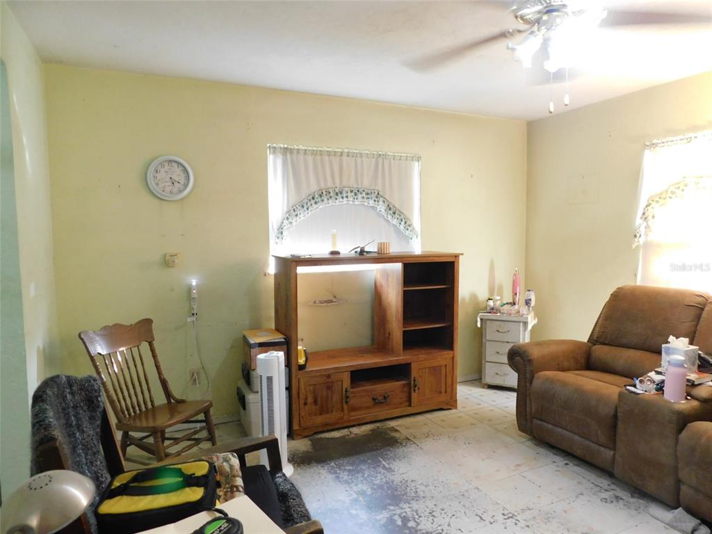 1084 NE CHILDRESS STREET, ARCADIA, FL — photo 2 of 4
