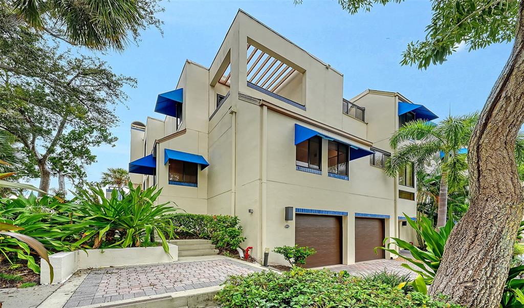 1916 HARBOURSIDE DRIVE UNIT 804, LONGBOAT KEY, FL — photo 3 of 30