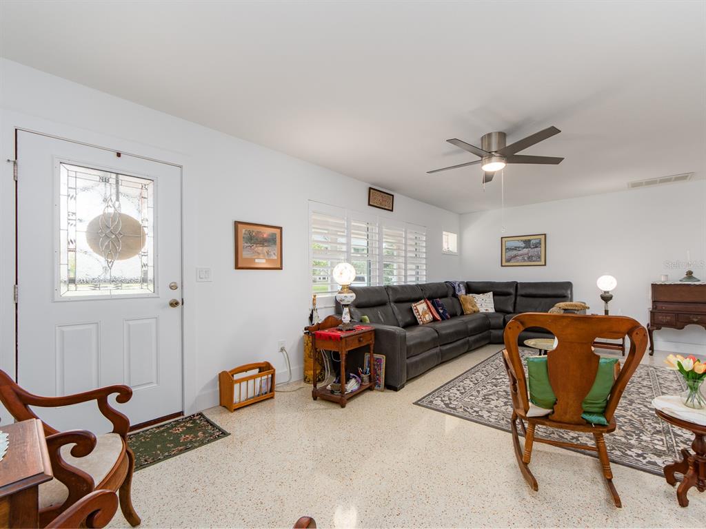 63 NICHOLAS DRIVE, DUNEDIN, FL — photo 4 of 30
