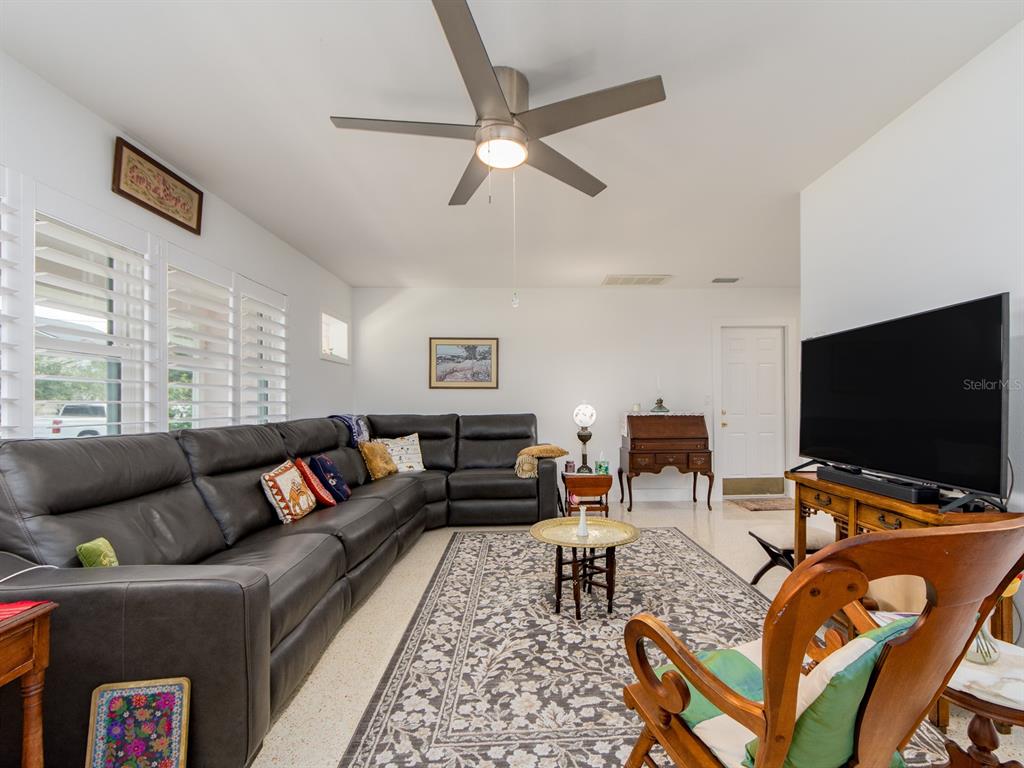 63 NICHOLAS DRIVE, DUNEDIN, FL — photo 5 of 30