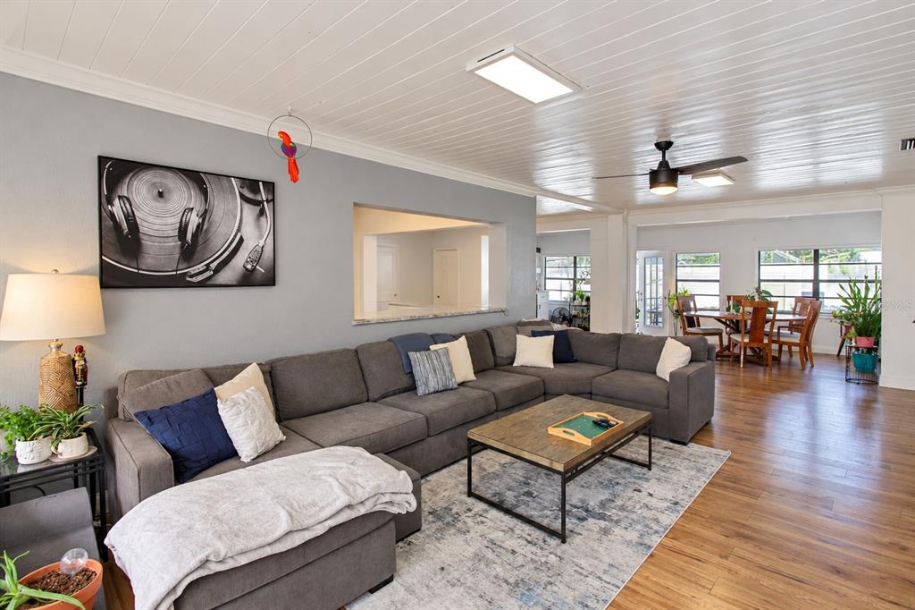 1204 E NORTH STREET, TAMPA, FL — photo 3 of 30